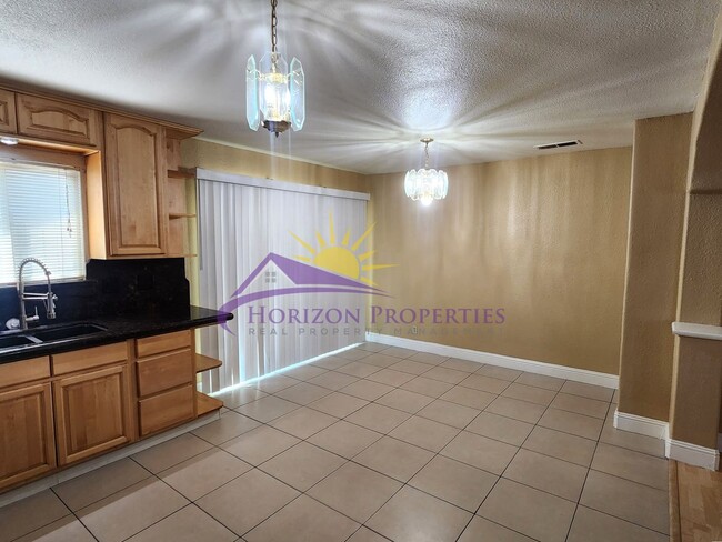 Building Photo - Open 4 Bed 2 Bath 1,660 Sq. Ft. in Citrus ...
