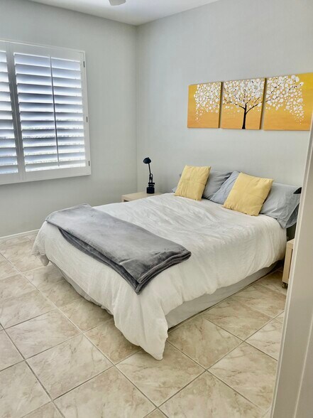 Building Photo - 78962 Cadence Ln