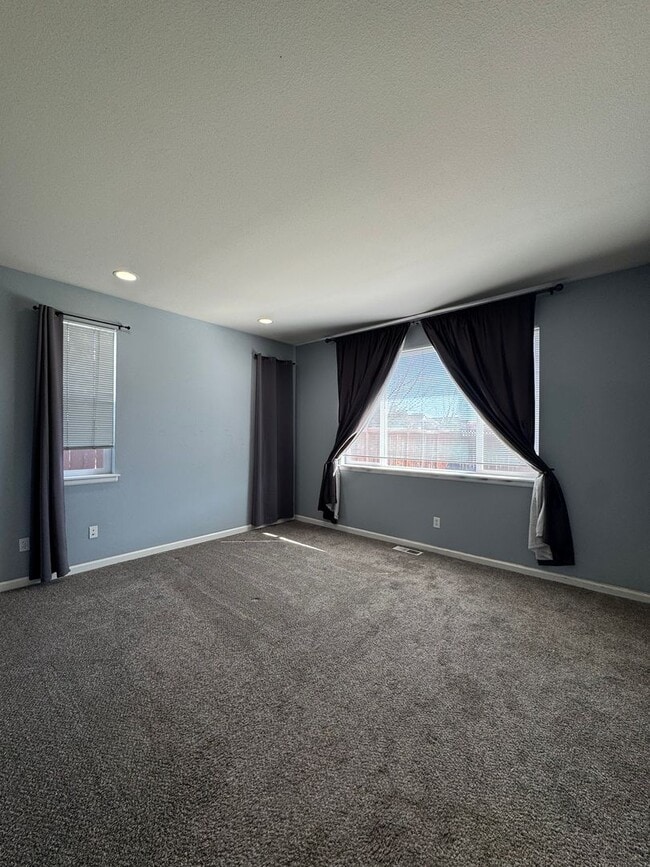 Building Photo - Rare Wheaton Ct Availability