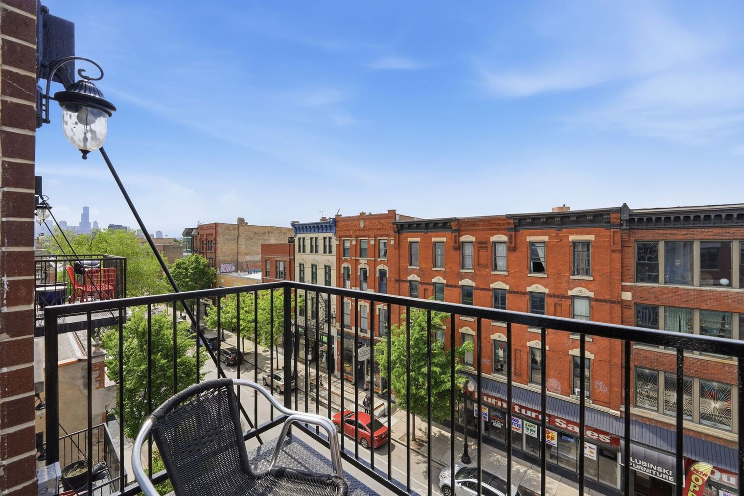 Building Photo - 1541 N Milwaukee Ave