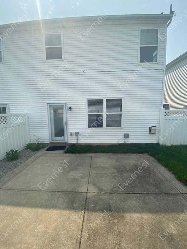 Building Photo - 6168 Ashtead Dr