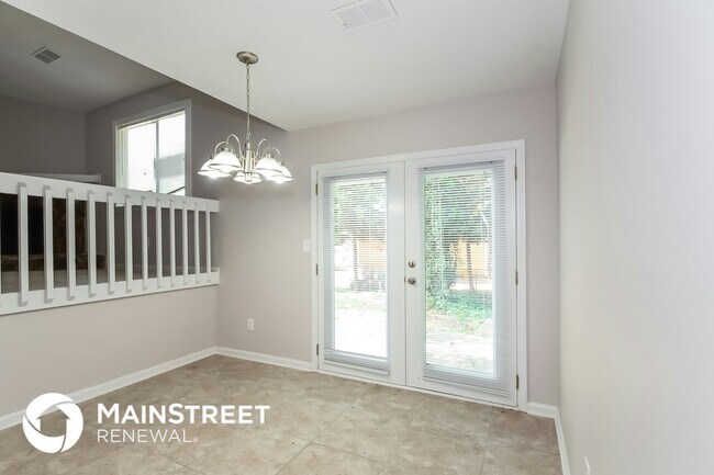 Building Photo - 2223 Scarbrough Dr