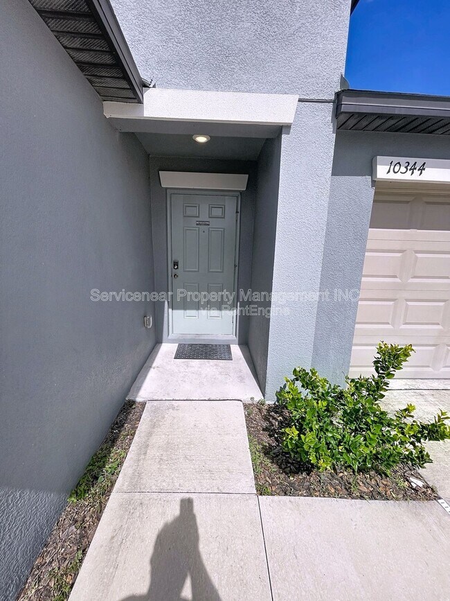 Building Photo - 10344 Alder Green Dr