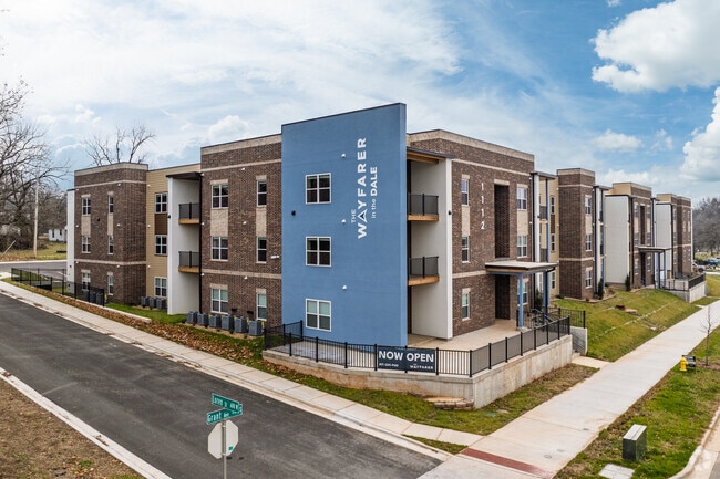 Building Photo - The Wayfarer in the Dale