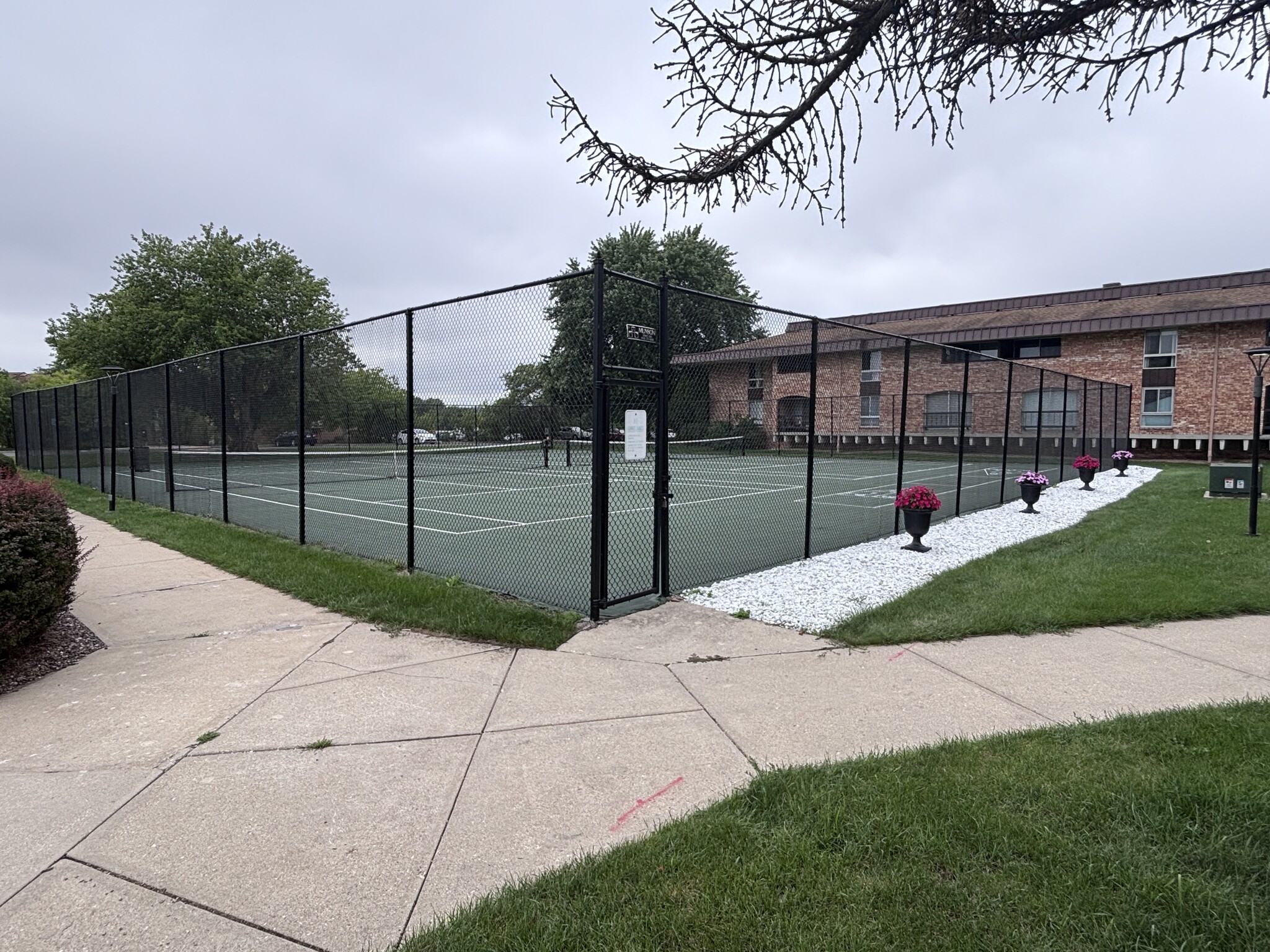tennis courts - 4117 W Rivers Edge Cir