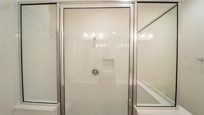 Building Photo - 4867 Cross Pr Pkwy