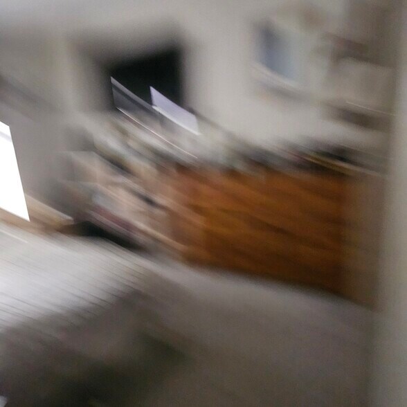 Building Photo - 137B Highrock Rd