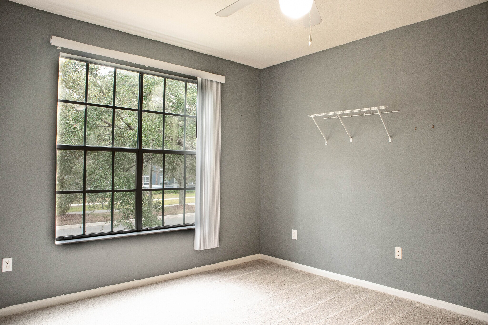 Guest Bedroom - 5125 Palm Springs Blvd