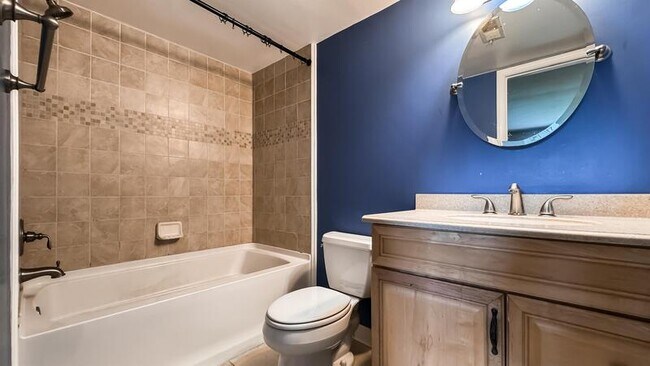 Building Photo - 7440 Hampton Blvd, E