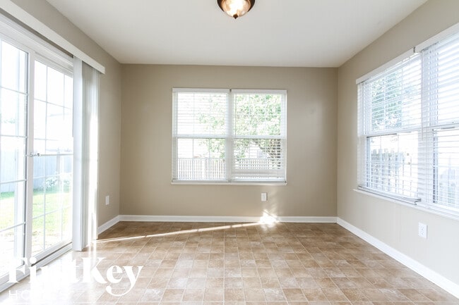 Building Photo - 11438 Lucky Dan Dr