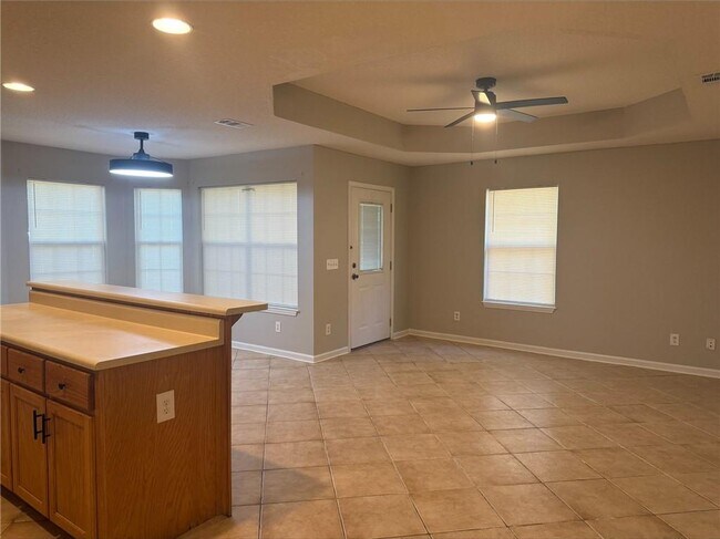 Building Photo - 106 Windridge Dr