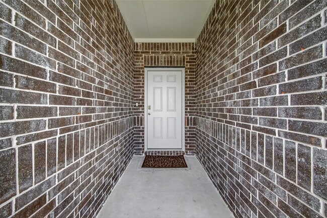 Building Photo - 6107 Ginevra Summers Dr