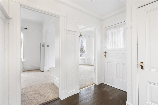 Building Photo - 1817 Sherman St