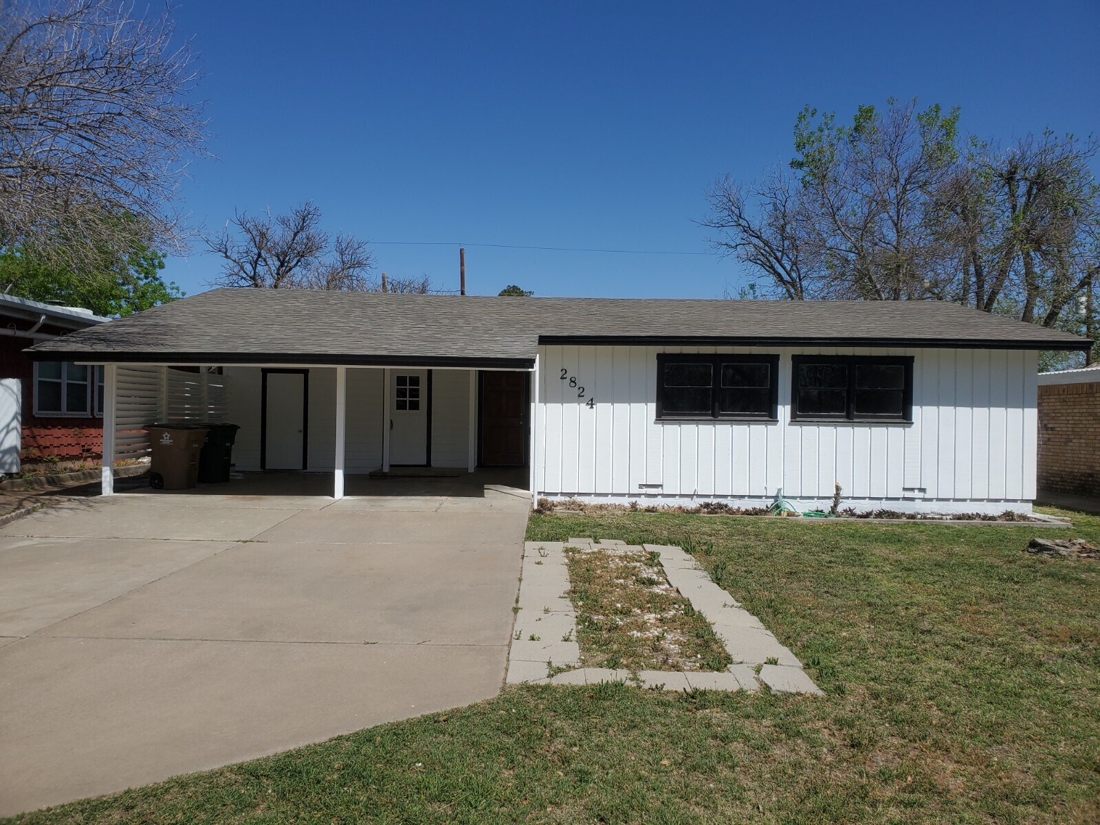 Building Photo - 2824 W Beauregard Ave