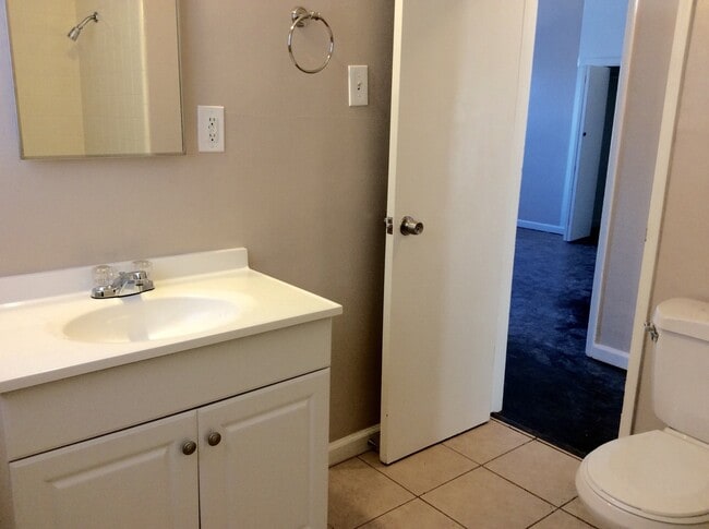 Building Photo - 2516 Ashby St