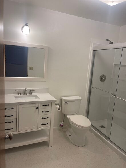 Primary Photo - 73-1110 Alihilani Dr