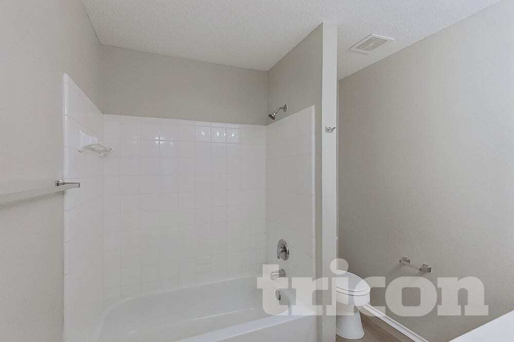 Building Photo - 608 Canyon Pl