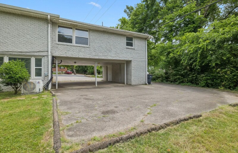 Building Photo - 6528 Premier Dr