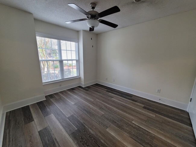 Building Photo - 6211 Wrightsville Ave