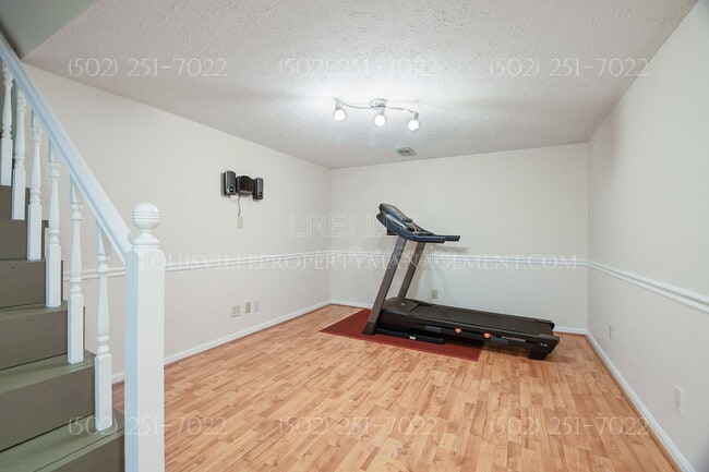 Building Photo - 3609 Locust Cir E