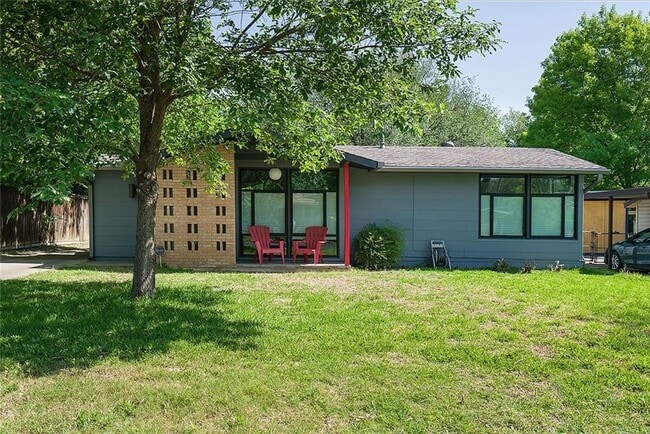 Building Photo - 1502 Corona Dr