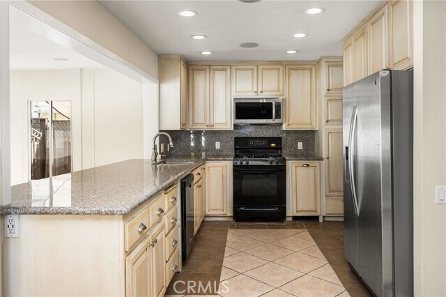 Building Photo - 1129 Iris Cir