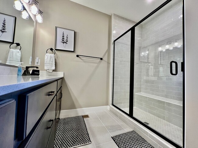 Building Photo - 4 Bedroom, Luxury living in premium location next to Liberty Center and Interstate 75