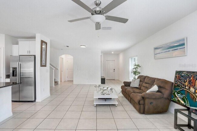 Building Photo - 6384 Ten Acre Ct