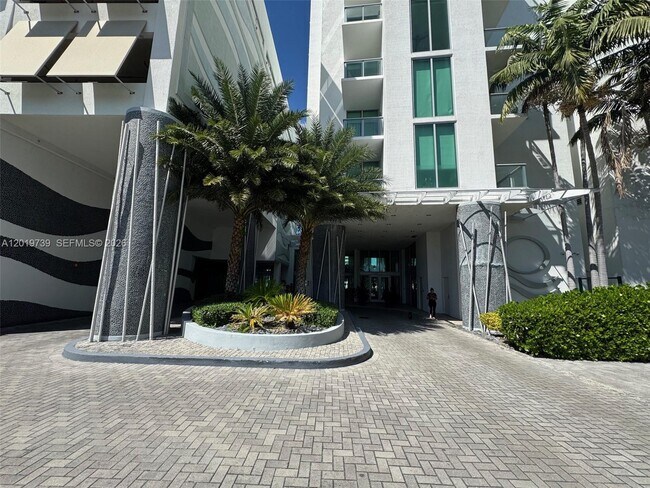 Building Photo - 7928 East Dr