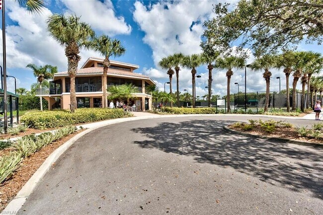 Building Photo - 4200 Sawgrass Point Dr