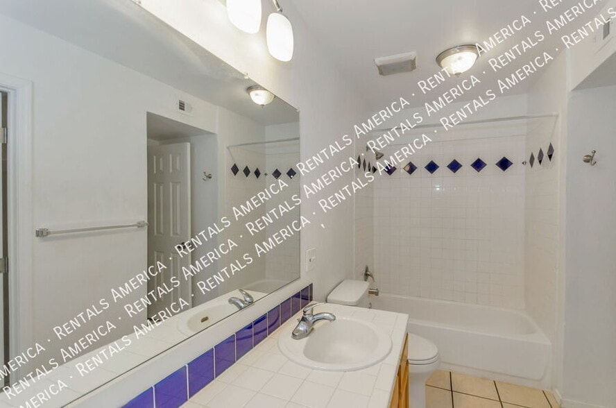 Building Photo - 6351 N Barcelona Ct