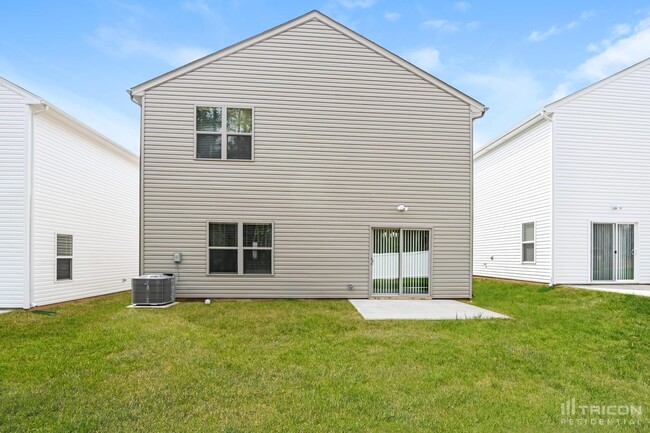 Building Photo - 139 Spring Knoll Dr