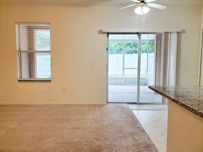 Building Photo - 1513 Deer Tree Ln
