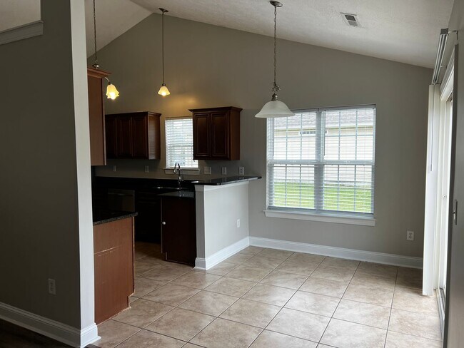 Building Photo - JULY SPECIAL !!! $150.00 OFF YOUR FIRST 2 ...