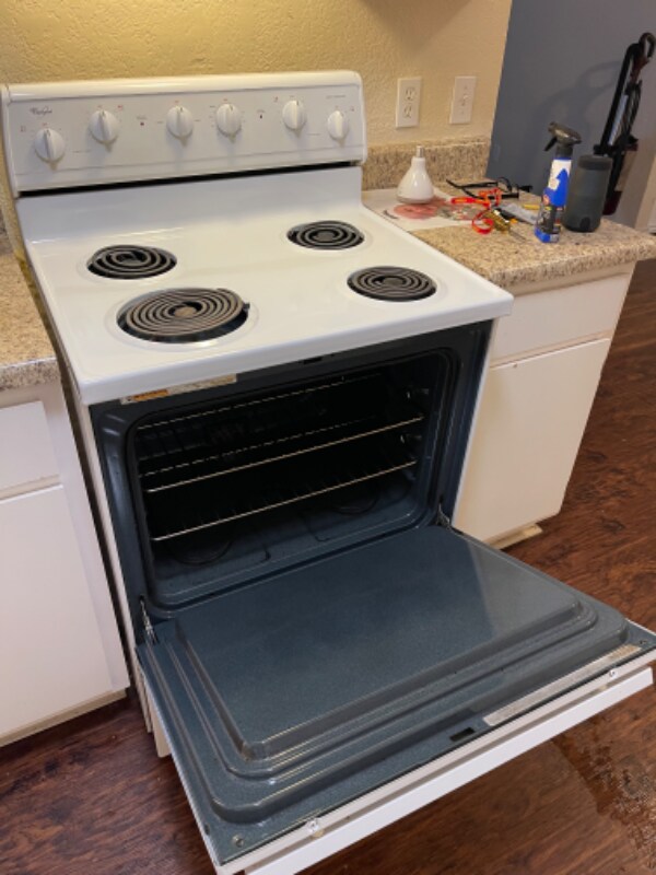 Building Photo - 6841 S Creek Dr