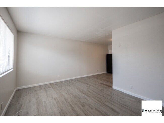 Building Photo - Discover this Gorgeous, Remodeled Mesa 2/1...