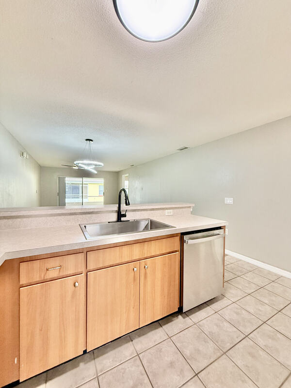 Building Photo - 2140 Mystic Ring Loop