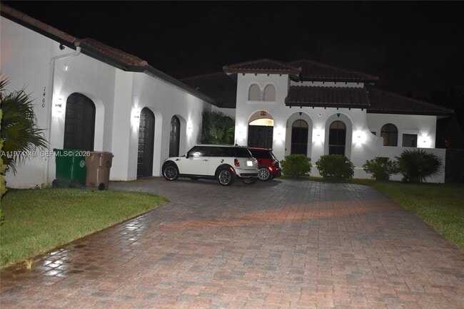 Building Photo - 1460 SW 125th Ave