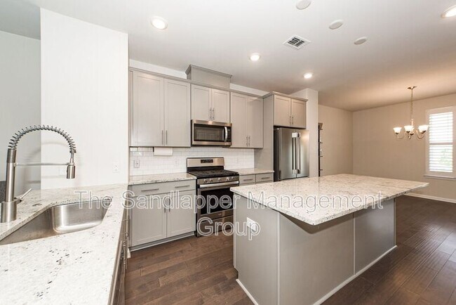 Building Photo - 139 Rowans Creek Dr