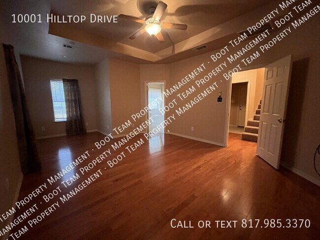 Building Photo - 10001 Hill Top Dr