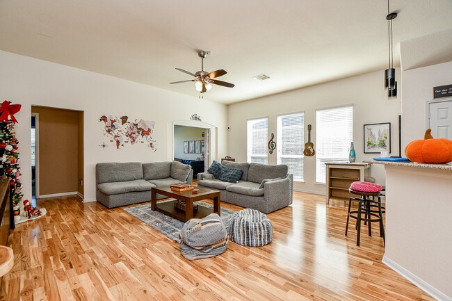 Building Photo - 15462 Signal Ridge Way