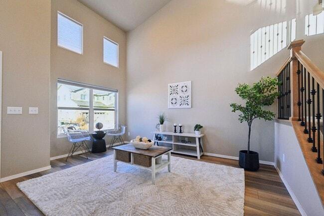 Building Photo - 3 Bed 2 bath house off of N Carefree!
