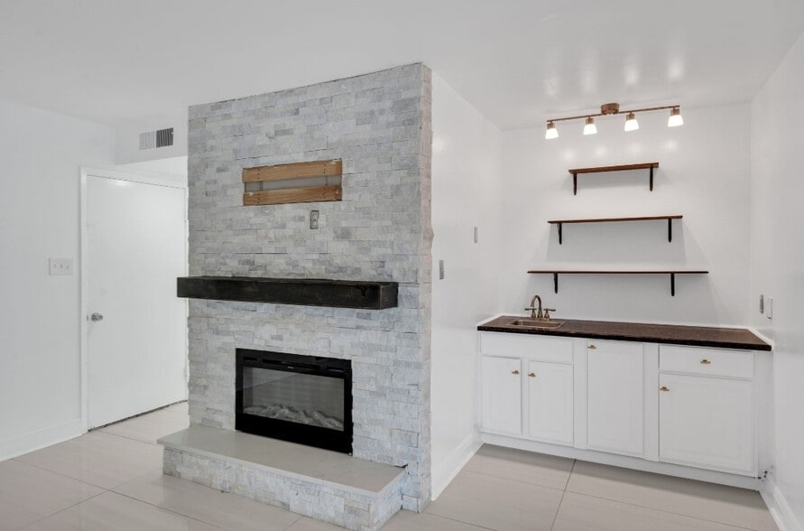 Building Photo - 3136 Keith Way Dr