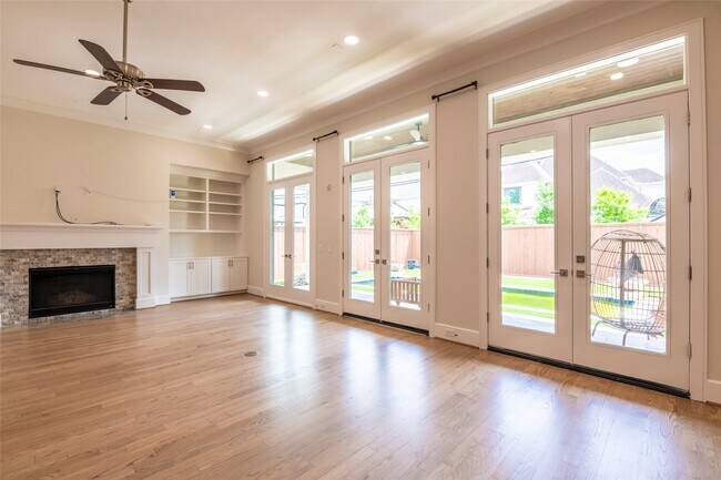 Building Photo - 1507 Martin St