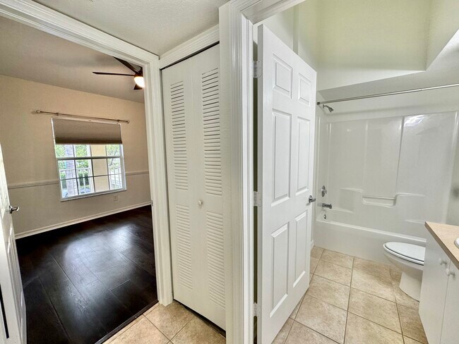Building Photo - 25735 Lake Amelia Way