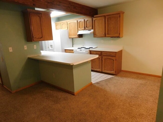 Building Photo - Redlands Escape - 2 Bedroom Condo with sunroom!