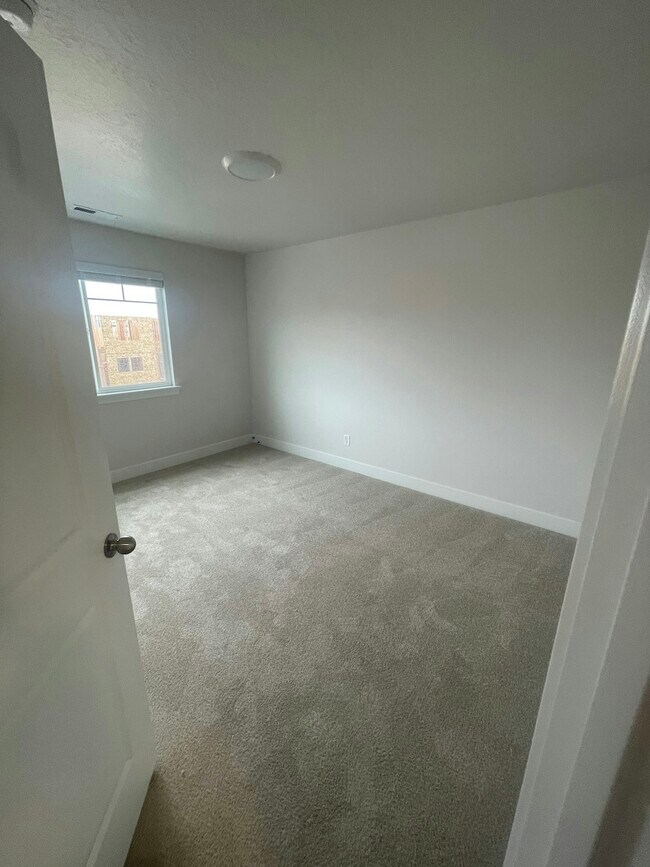 Building Photo - 4163 W 2060 N