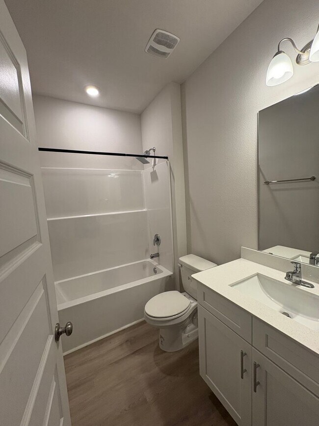 Building Photo - 5614 Becky Thatcher Ct