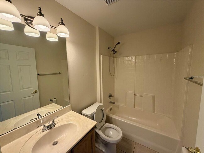 Building Photo - 809 Brightview Dr