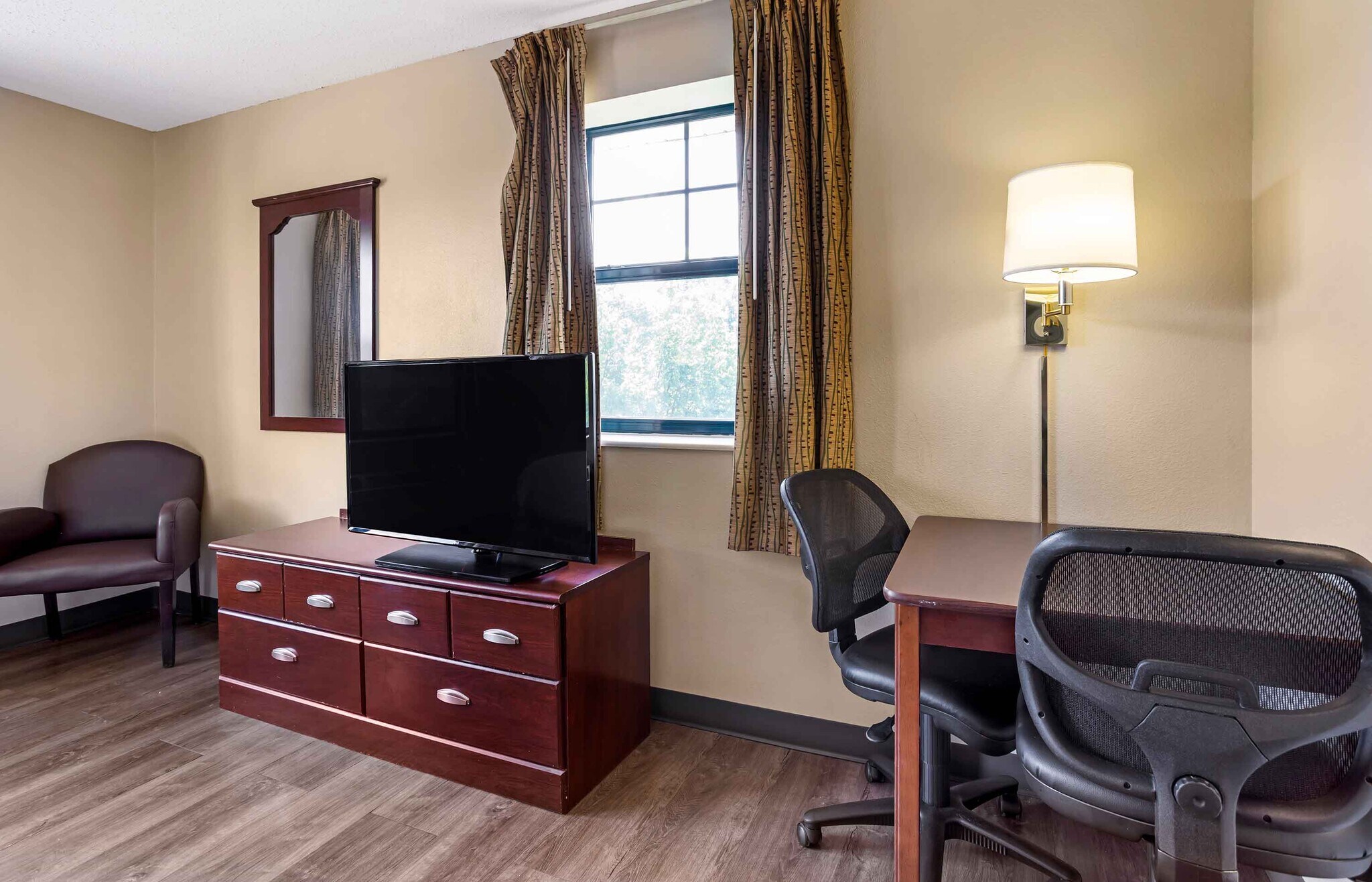 Building Photo - Furnished Studio-Fishkill - Westage Center